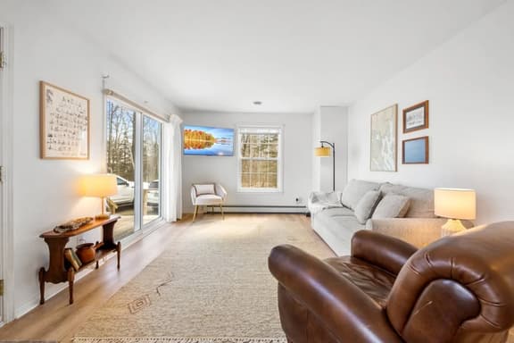 Newbury Neck Cottage · Newbury Neck Cottage-Beachfront! - Image 1
